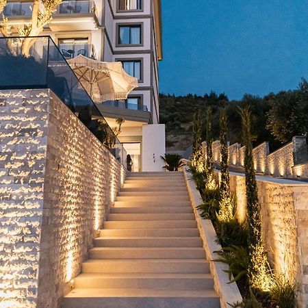 Mazarine Hotel, Vlore, Albania Radhime Luaran gambar