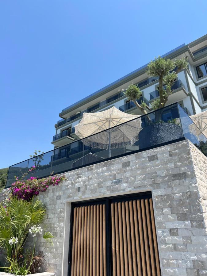 Mazarine Hotel, Vlore, Albania Radhime Luaran gambar