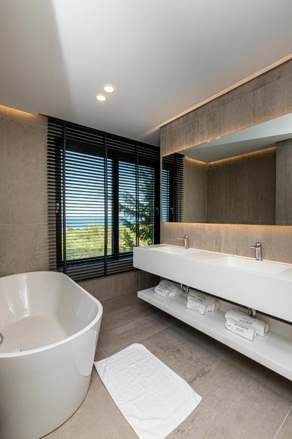 Mazarine Hotel, Vlore, Albania Radhime Luaran gambar