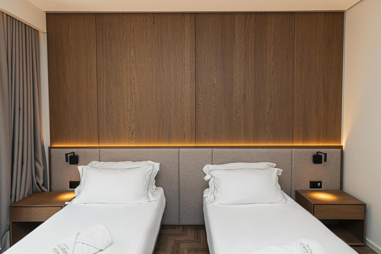 Mazarine Hotel, Vlore, Albania Radhime Luaran gambar