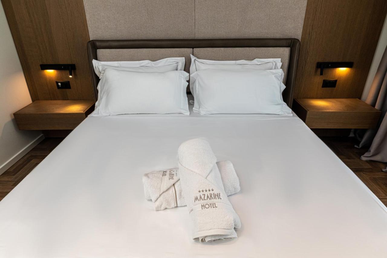 Mazarine Hotel, Vlore, Albania Radhime Luaran gambar